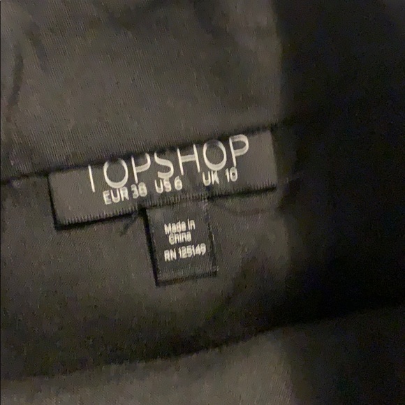 Faux leather skirt - Picture 3 of 3